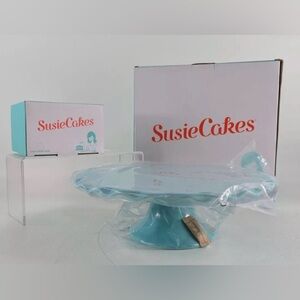 NIB•Susie Cakes Cake Stand Limited Edition Aqua Turquoise 2pc Melamine